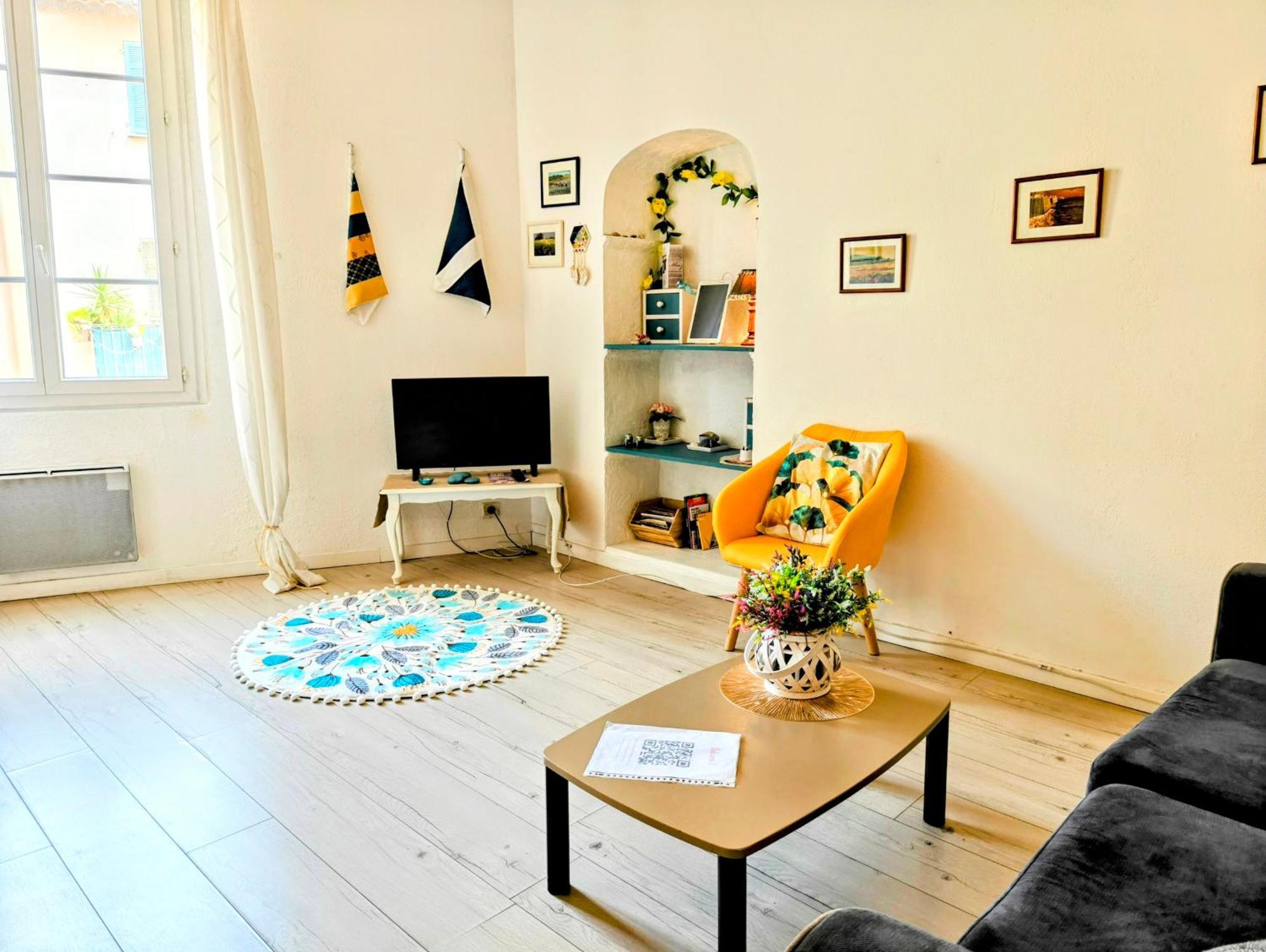 St Joseph - Great Holiday Flat - Old Town For 4 ニース エクステリア 写真
